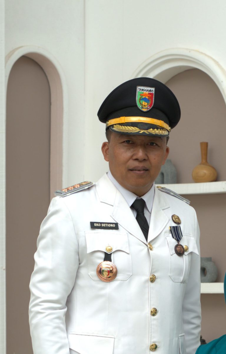 EKO SETIONO, S.E., M.M